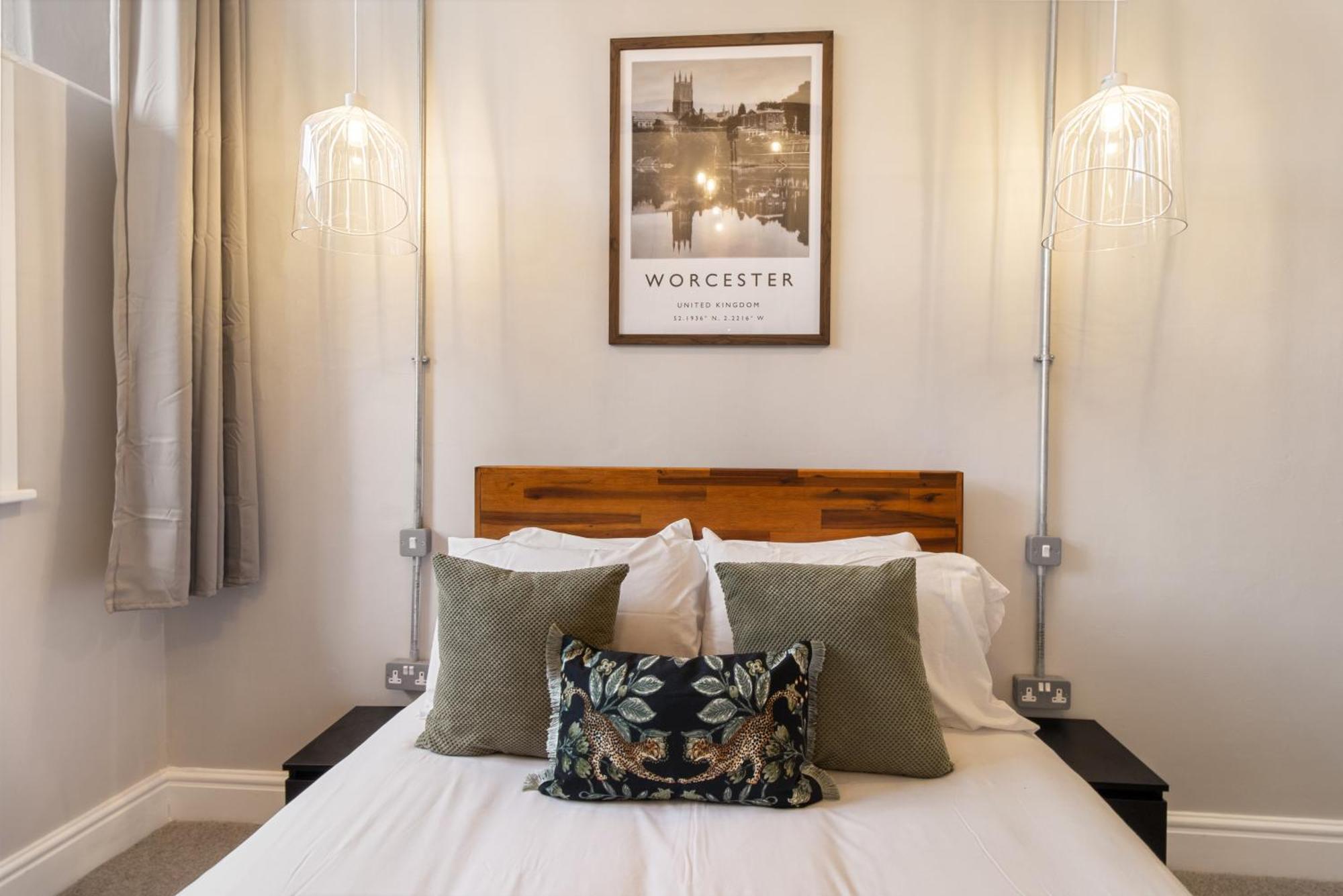 Whiskawaystays - Shaw Mews - Apartment 3 Вустер Экстерьер фото